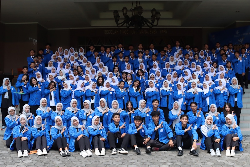 Start Your Journey, Fly Beyond The Ordinary: STIM YKPN Yogyakarta Sambut Mahasiswa Baru 2026